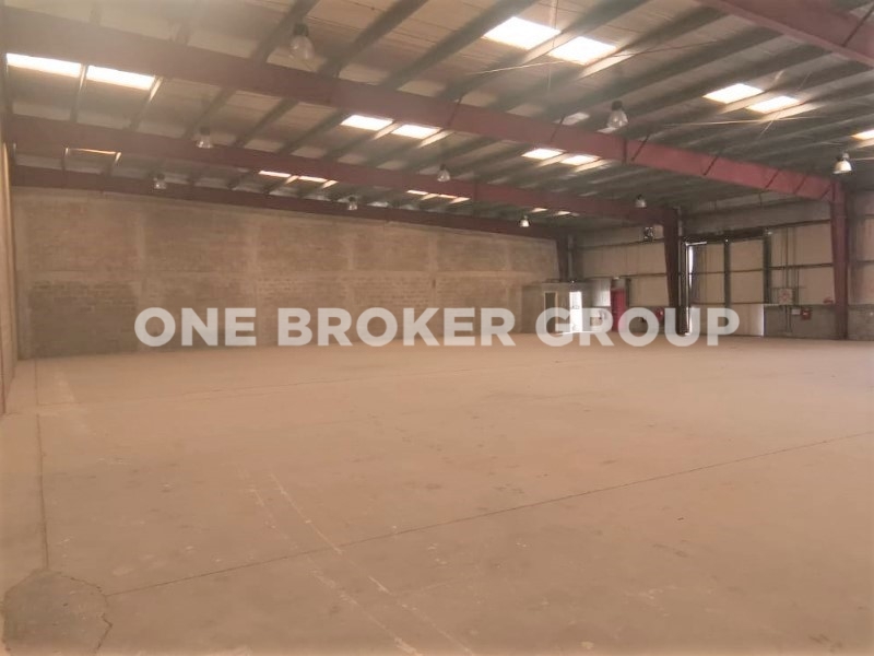 Spacious warehouse Insulated commercial 